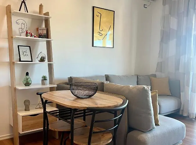 Apartament Yellow Tirana